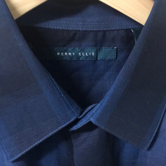 NWT Perry Ellis Dress Shirt - Picture 2 of 4